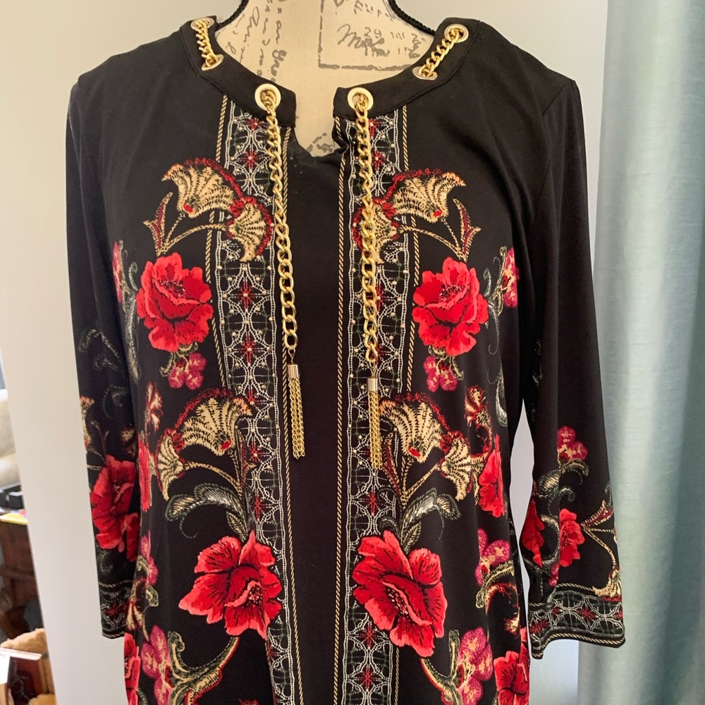 J & M collection black and gold blouse with red floral gold removable chain P M